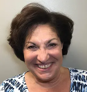 Before All-on-4: damaged teeth and gum disease